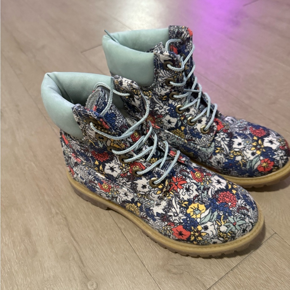 Timberlands - image 3